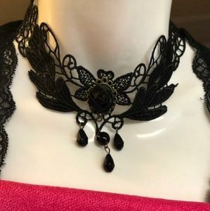 Lace choker